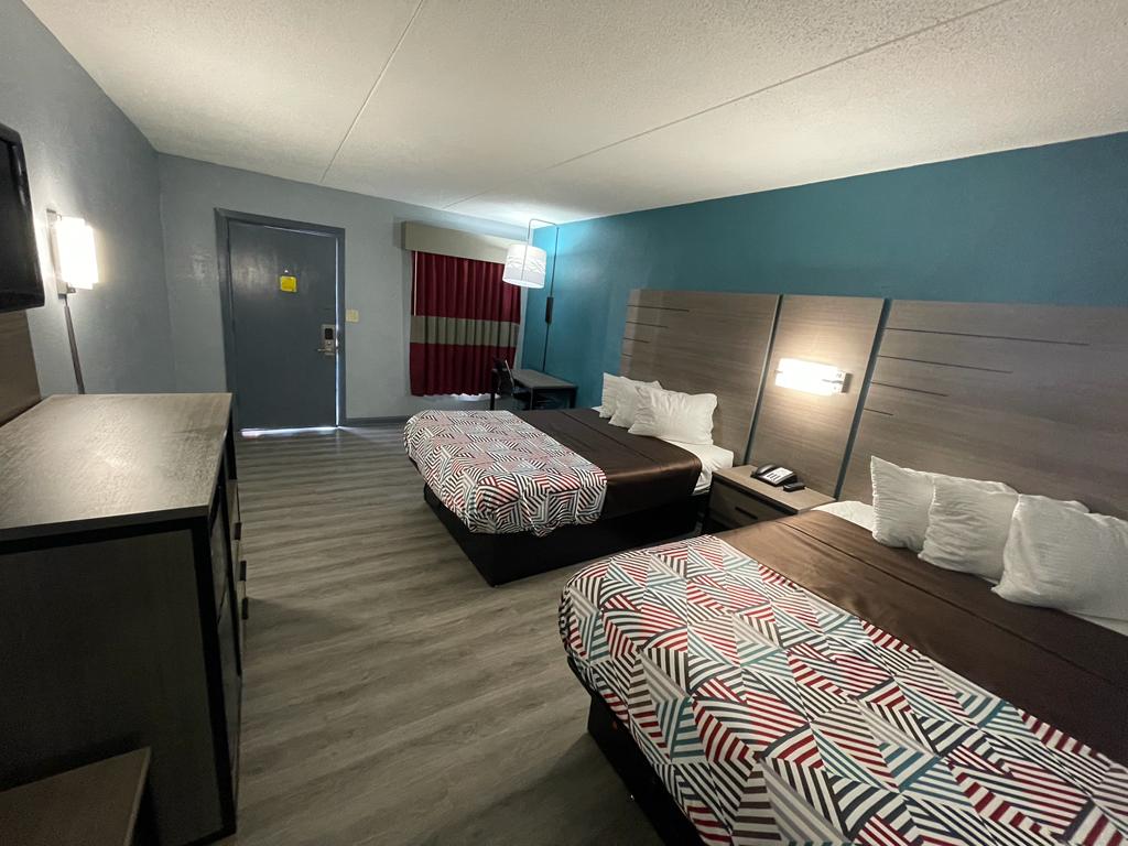 Guest room with Doublebeds